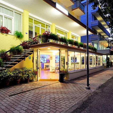 Hotel Samoa Rímini Exterior foto