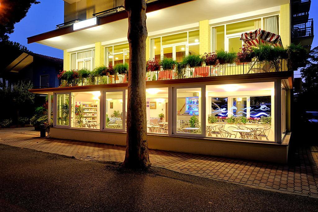Hotel Samoa Rímini Exterior foto